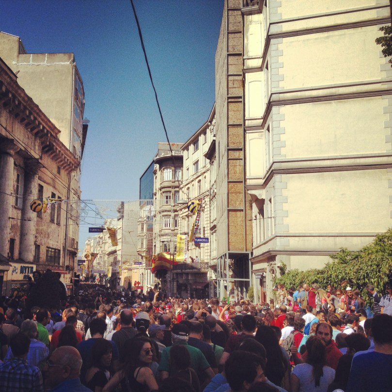 Saat 16.00 civarı Tünel.