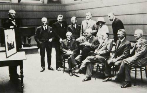 1928'den bir seçici kurul.